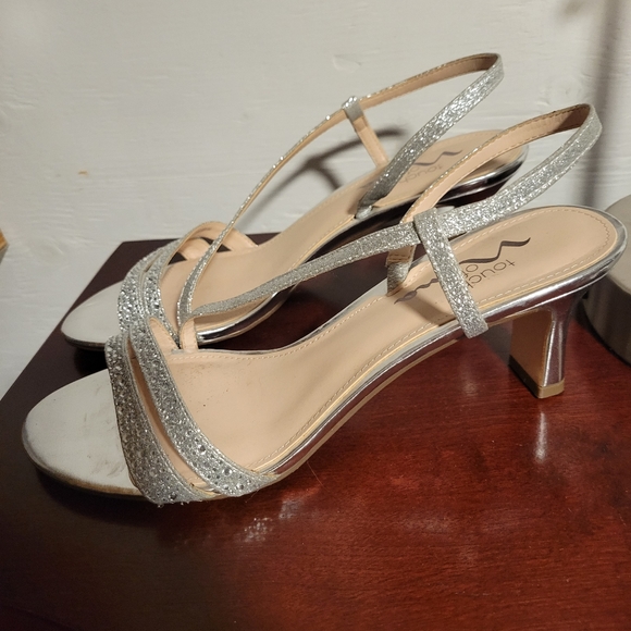 Heels - Picture 2 of 3